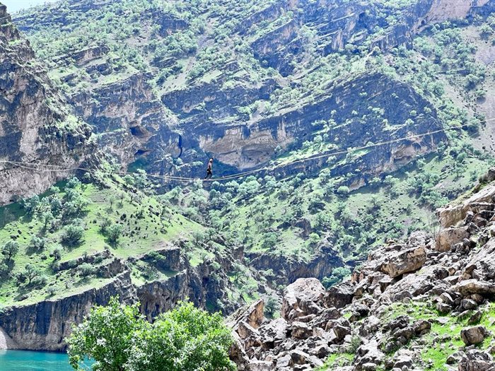 highline in iran 10