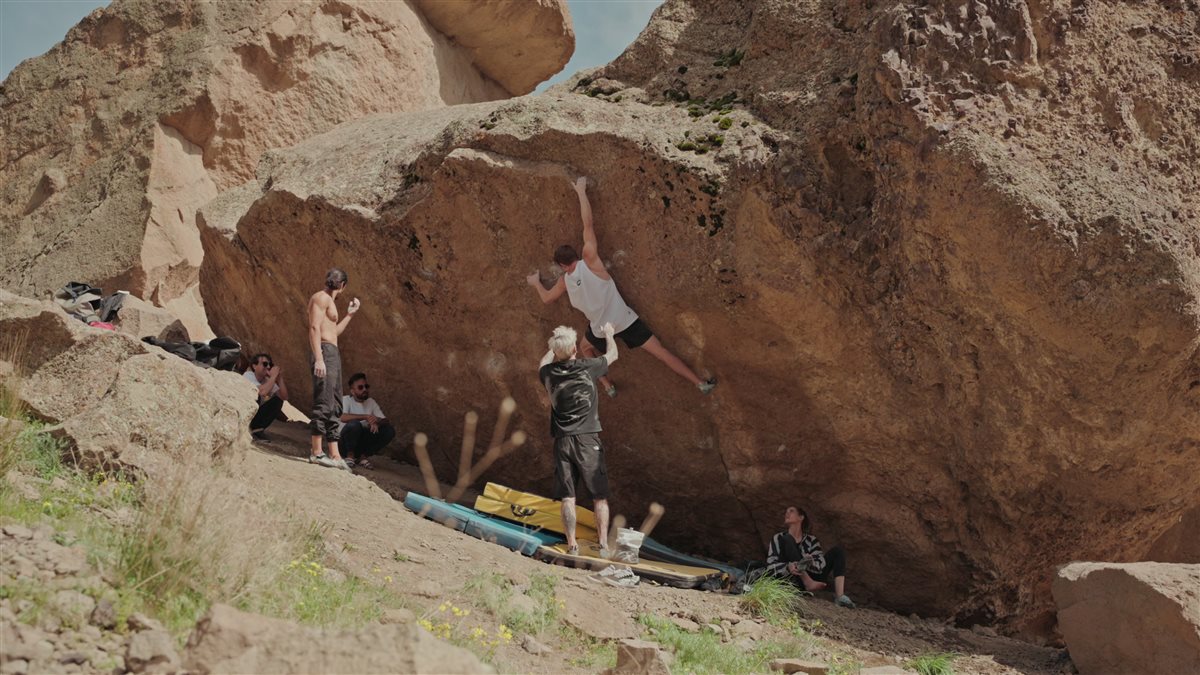 6-Day Rock climbing tour in Iran with Russian rock climber athletes (May 2025)